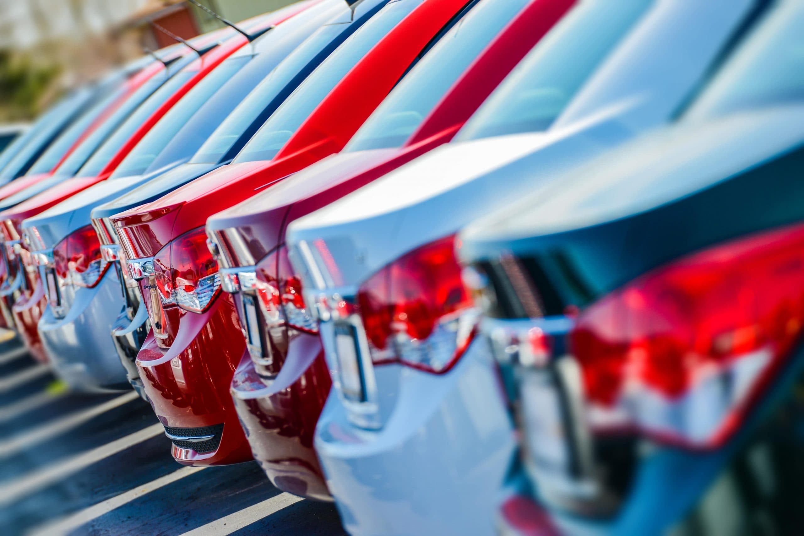 Enable Auto Retailer to Deliver Faster Using Modern Application Architecture