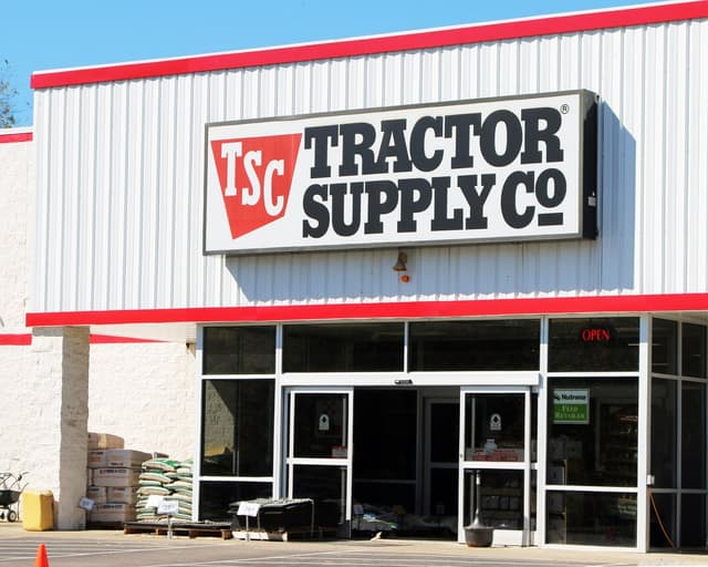 Transforming the Tractor Supply Store Experience: AI’s Role in Modern Retail